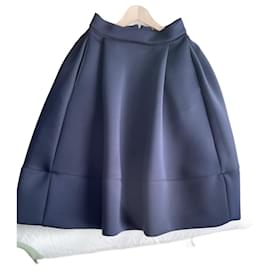Falda Maje azul marino con bolsillos