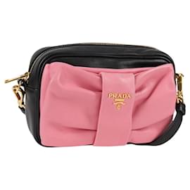 PRADA Borsa a Spalla in Pelle Nera e Oro Auth BD2127V - Prada