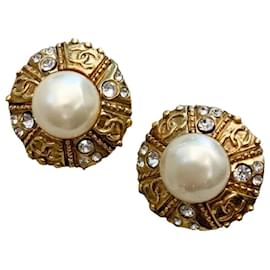 Orecchini Chanel CC a clip con perle finte e strass oro