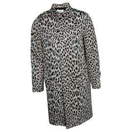 Céline, abrigo trench de estampado de leopardo