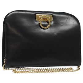 Borsa a spalla in pelle nera e oro Gancini Chain di Salvatore Ferragamo Auth 124746