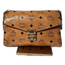 MCM Visetos Medium Patricia Wallet On Chain Cognac