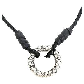 Collana in pelle argentata Intrecciato Circle di Bottega Veneta