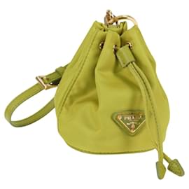 Pochette Prada in nylon verde oro Auth 126000M