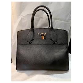 Louis Vuitton City Steamer XL in pelle di vitello perlato nera