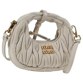 Borsa a spalla mini Matelassé Miu Miu in pelle bianca e oro Auth 115234SM