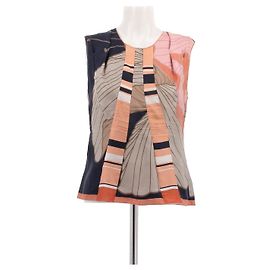 Nina Ricci Top de seda con estampado colorido