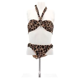 Autre Marque Bikini de dos piezas y pareo con estampado de leopardo