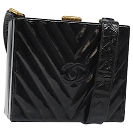 CHANEL V Stitch COCO Mark Schultertasche Lackleder Schwarz Gold CC Auth 126704