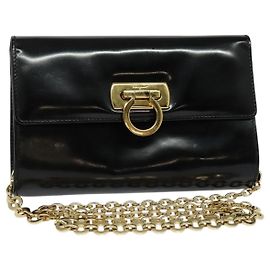 Borsa Gancini Chain Salvatore Ferragamo in pelle verniciata nera e oro Auth 126967