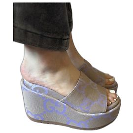 Mule con piattaforma Gucci Crema Lavanda in tessuto Taglia 39