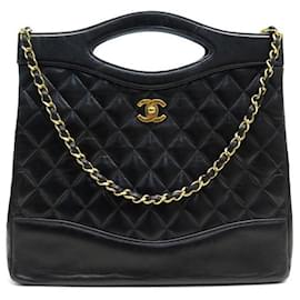 VINTAGE CHANEL 31 MEDIUM QUILTED BLACK LEATHER SHOULDER BAG