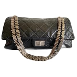 Chanel 2.55 Maxi (228)