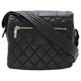 Chanel Coco Cocoon Schultertasche aus matelassiertem Nylon