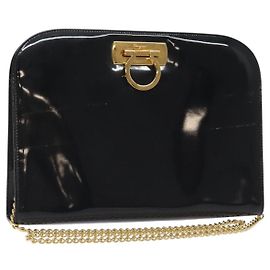 Borsa a spalla Gancini Chain di Salvatore Ferragamo in vernice nera e oro Auth 128138