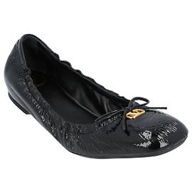 Bailarina de charol fruncida Valentino Garavani VLogo Signature