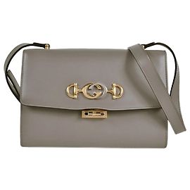 Borsa a Spalla GUCCI Zumi in Pelle Grigia
