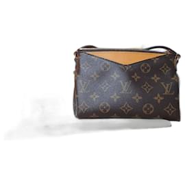 Louis Vuitton Pallas BB Monogram Marrone Zafferano