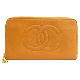 Chanel Langer Geldbeutel aus orangefarbenem genarbtem Kalbsleder