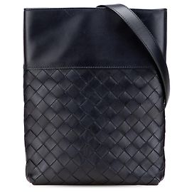 Sac messager en nappa noir Intrecciato de Bottega Veneta