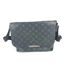 Louis Vuitton Monogram Eclipse Messenger Explorer MM Tasche