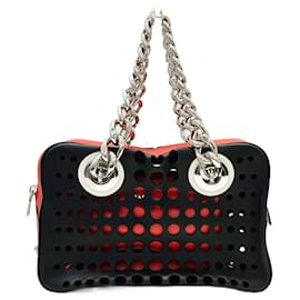Borsa a spalla in pelle nera Prada