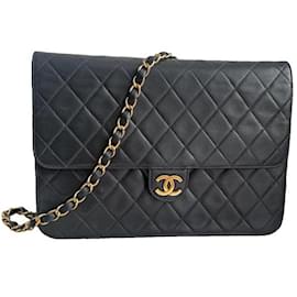 Chanel Timeless Carré vintage