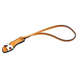 Borsa charm Sandalo Nano Oran di Hermès