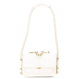 Chanel Blanco Piel Arrugada En Vogue Solapa Cuerda