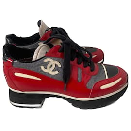 Sneakers Chanel Rosse