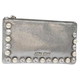 Pochette in pelle Miu Miu argento Auth BA3607