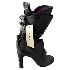Leder-Promenade-Stiefeletten FW 2020 Kollektion - Fendi