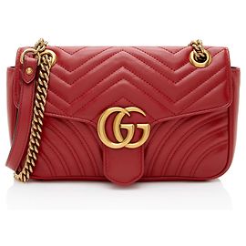 Borsa a tracolla media GG Marmont in pelle Matelassé Gucci