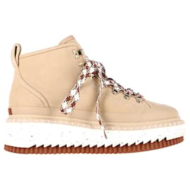 Chloé Lilli Nubuck Plattform Stiefeletten aus beigem Schafsleder