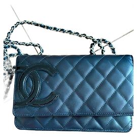 Chanel Wallet on Chain em couro de cordeiro preto