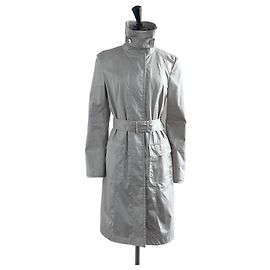 Autre Marque Abrigo trench de algodón gris claro con cinturón