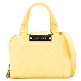 Borsa shopping Chanel Mini in pelle di vitello gialla con etichetta Click