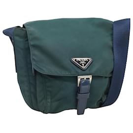 Borsa a Spalla PRADA in Nylon Verde Auth 127874