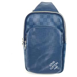 Borsa a tracolla Damier Squared Avenue di Louis Vuitton