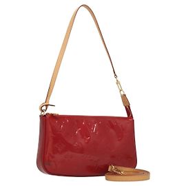 LOUIS VUITTON Vernis Pochette Acessórios Pomme D'amour M91577 LV Auth ep9386