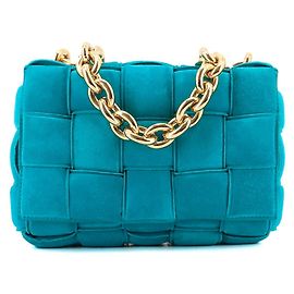 BOTTEGA VENETA - Borsa a spalla Chain Cassette in suede blu turchese