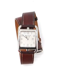 HERMÈS - Montre Cape Cod Hermès en cuir marron