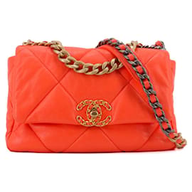 CHANEL - Borsa a spalla Chanel 19 in pelle arancione