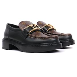 LOUIS VUITTON - Mocassino Louis Vuitton Academy in pelle nera (Taglia 36)