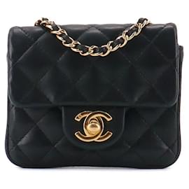 CHANEL - Borsa micro a spalla classica/timeless di Chanel in pelle liscia nera