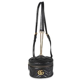 Mochila redonda Mini GG Marmont em matelassê de couro de bezerro preto Gucci
