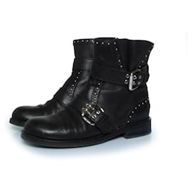 Botines de cuero Blyss con tachuelas de Jimmy Choo