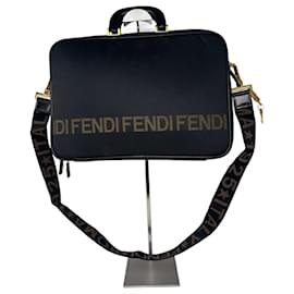 Bolsa 2Way Vintage Fendi Roma preta e dourada