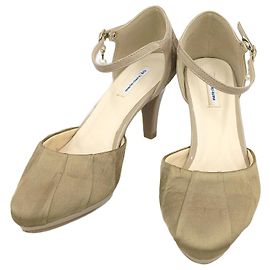 Autre Marque Marie Claire Satin Pumps 23.5cm