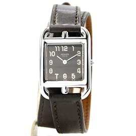 Hermès Cape Cod watch (model CC1.210) for women.